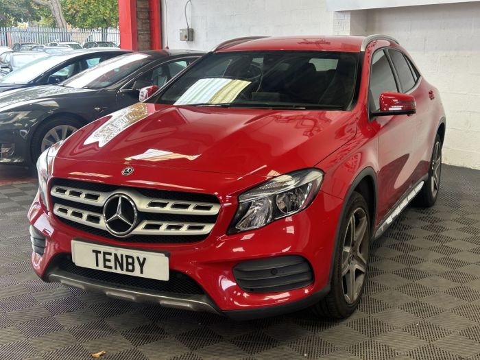 Mercedes-Benz 180 2.1 GLA200d AMG Line SUV 5dr Diesel 7G-DCT Euro 6 (s/s) (136 ps) SUV Diesel RED