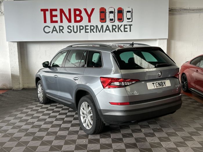 Skoda Kodiaq 2.0 TDI SE SUV 5dr Diesel DSG Euro 6 (s/s) (5 Seat) (150 ps) SUV Diesel GREY