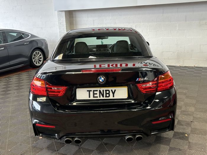 BMW M4 3.0 BiTurbo Convertible 2dr Petrol DCT Euro 6 (s/s) (431 ps) Convertible Petrol BLACK