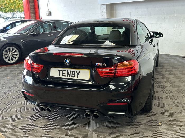 BMW M4 3.0 BiTurbo Convertible 2dr Petrol DCT Euro 6 (s/s) (431 ps) Convertible Petrol BLACK