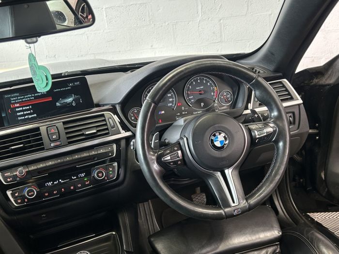 BMW M4 3.0 BiTurbo Convertible 2dr Petrol DCT Euro 6 (s/s) (431 ps) Convertible Petrol BLACK