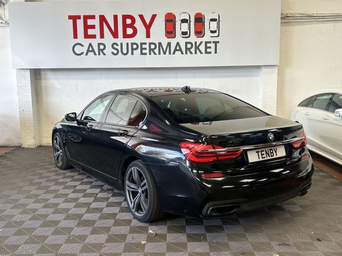 BMW 7 Series 2.0 740e 9.2kWh M Sport Saloon 4dr Petrol Plug-in Hybrid Auto Euro 6 (s/s) (326 ps) Saloon Hybrid BLACK