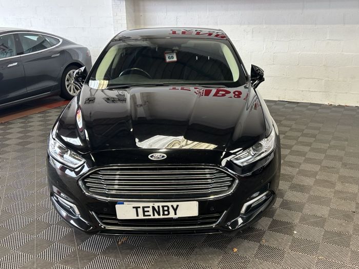 Ford Mondeo 2.0 TiVCT Titanium Edition Saloon 4dr Petrol Hybrid CVT 6Spd Euro 6 (s/s) (187 ps) Saloon Hybrid BLACK