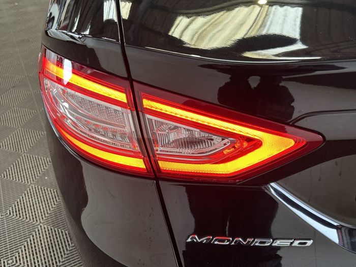 Ford Mondeo 2.0 TiVCT Titanium Edition Saloon 4dr Petrol Hybrid CVT 6Spd Euro 6 (s/s) (187 ps) Saloon Hybrid BLACK