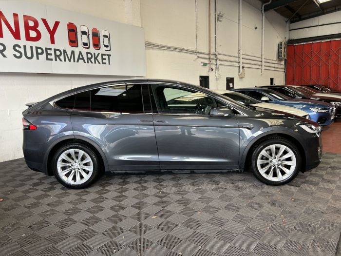 Tesla Model X 75D (Dual Motor) SUV 5dr Electric Auto 4WDE (328 bhp) SUV Electric SILVER