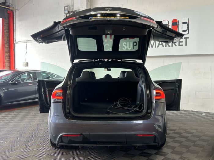 Tesla Model X 75D (Dual Motor) SUV 5dr Electric Auto 4WDE (328 bhp) SUV Electric SILVER