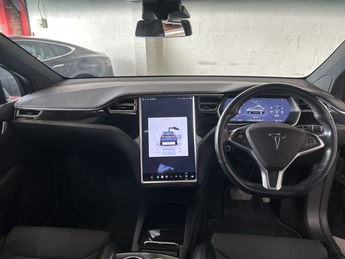 Tesla Model X 75D (Dual Motor) SUV 5dr Electric Auto 4WDE (328 bhp) SUV Electric SILVER