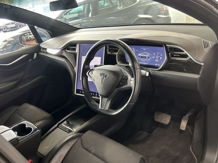 Tesla Model X 75D (Dual Motor) SUV 5dr Electric Auto 4WDE (328 bhp) SUV Electric SILVER