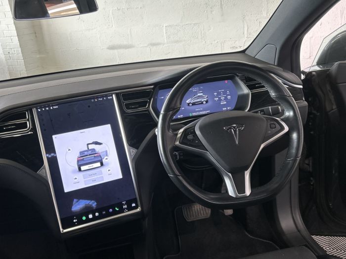 Tesla Model X 75D (Dual Motor) SUV 5dr Electric Auto 4WDE (328 bhp) SUV Electric SILVER