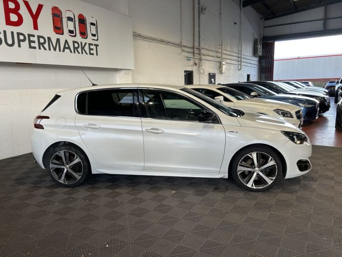 Peugeot 308 2.0 BLUE HDI S/S GT LINE 5d 150 BHP Hatchback Diesel WHITE