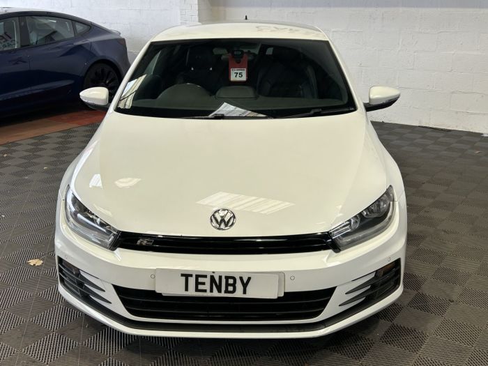 Volkswagen Scirocco 2.0 TDI BlueMotion Tech R-Line Hatchback 3dr Diesel DSG Euro 6 (s/s) (150 ps) Hatchback Diesel WHITE