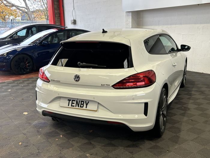 Volkswagen Scirocco 2.0 TDI BlueMotion Tech R-Line Hatchback 3dr Diesel DSG Euro 6 (s/s) (150 ps) Hatchback Diesel WHITE