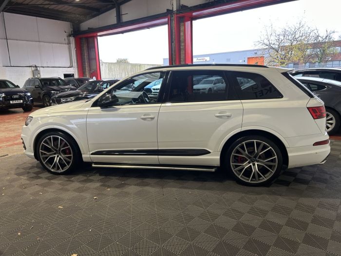 Audi SQ7 4.0 TDI V8 SUV 5dr Diesel Tiptronic quattro Euro 6 (s/s) (435 ps) SUV Diesel WHITE