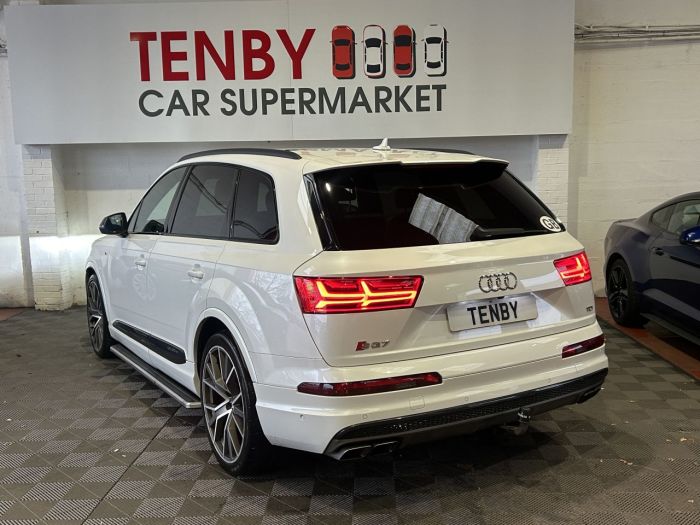 Audi SQ7 4.0 TDI V8 SUV 5dr Diesel Tiptronic quattro Euro 6 (s/s) (435 ps) SUV Diesel WHITE