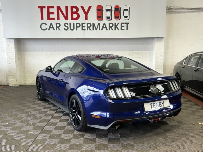 Ford Mustang 2.3T EcoBoost Fastback 2dr Petrol SelShift Euro 6 (317 ps) Coupe Petrol BLUE