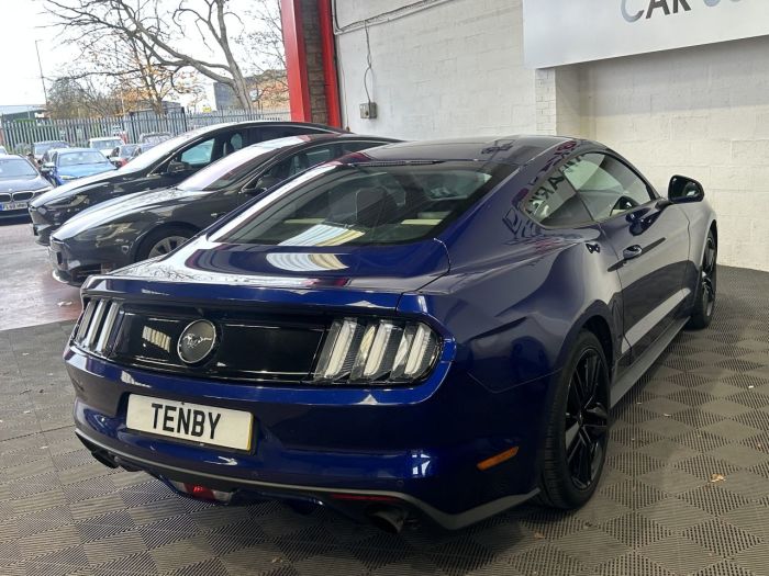 Ford Mustang 2.3T EcoBoost Fastback 2dr Petrol SelShift Euro 6 (317 ps) Coupe Petrol BLUE