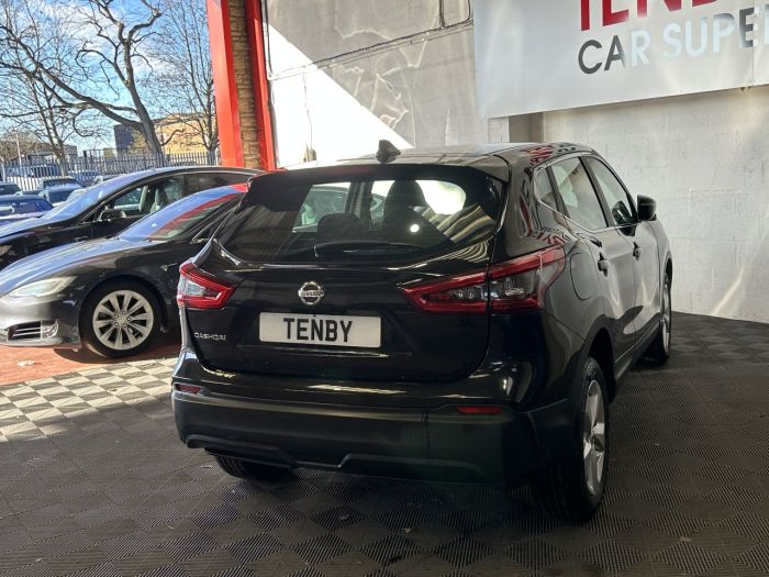 Nissan Qashqai 1.5 dCi Acenta Premium SUV 5dr Diesel DCT Auto Euro 6 (s/s) (115 ps) SUV Diesel BLACK