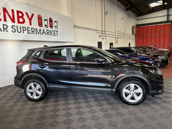 Nissan Qashqai 1.5 dCi Acenta Premium SUV 5dr Diesel DCT Auto Euro 6 (s/s) (115 ps) SUV Diesel BLACK