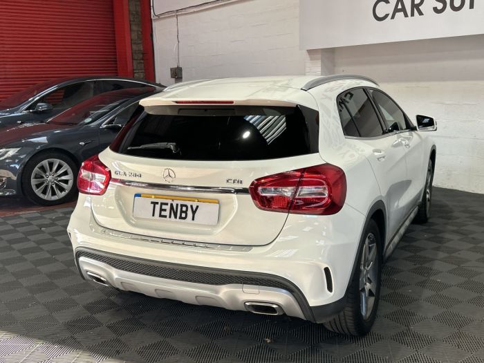 Mercedes-Benz GLA 2.1 GLA200 CDI AMG Line SUV 5dr Diesel 7G-DCT Euro 6 (s/s) (136 ps) SUV Diesel WHITE