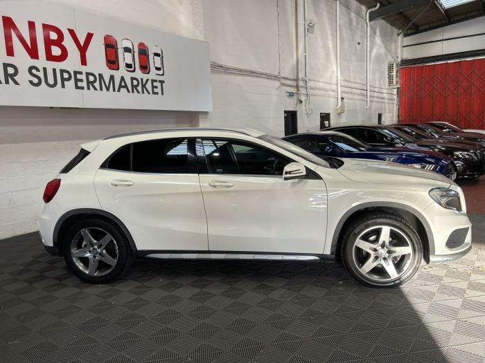 Mercedes-Benz GLA 2.1 GLA200 CDI AMG Line SUV 5dr Diesel 7G-DCT Euro 6 (s/s) (136 ps) SUV Diesel WHITE