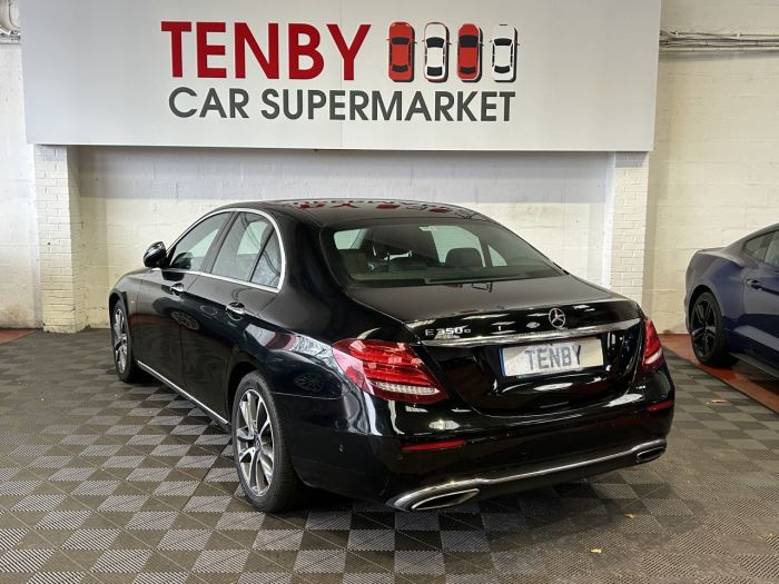 Mercedes-Benz E Class 2.0 E350e 6.4kWh SE (Premium Plus) Saloon 4dr Petrol Plug-in Hybrid G-Tronic+ Euro 6 (s/s) (299 ps) Saloon Hybrid BLACK