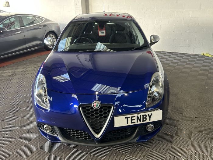 Alfa Romeo Giulietta 1.6 JTDM-2 Super Hatchback 5dr Diesel TCT Euro 6 (s/s) (120 bhp) Hatchback Diesel BLUE