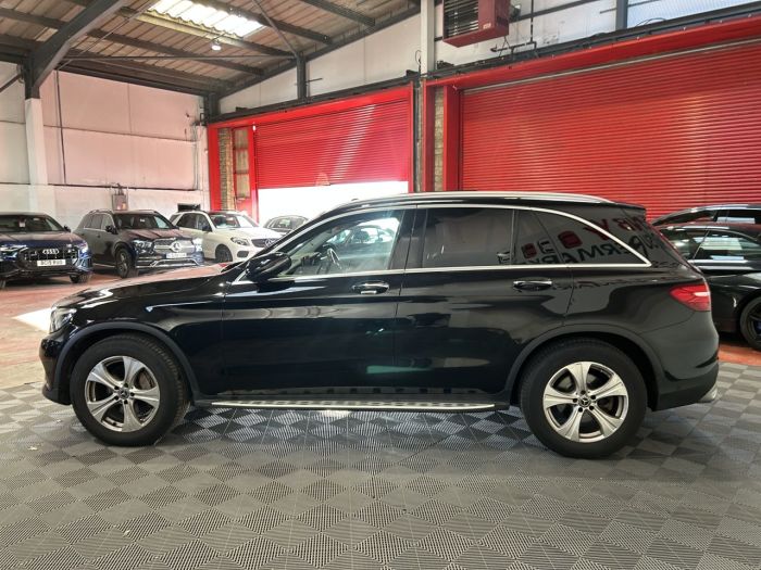 Mercedes-Benz GLC 2.1 GLC220d Sport (Premium Plus) SUV 5dr Diesel G-Tronic+ 4MATIC Euro 6 (s/s) (170 ps) SUV Diesel BLACK