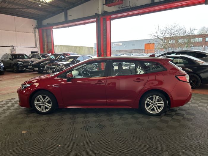 Toyota Corolla 1.8 VVT-h Icon Tech Touring Sports 5dr Petrol Hybrid CVT Euro 6 (s/s) (122 ps) Estate Hybrid RED