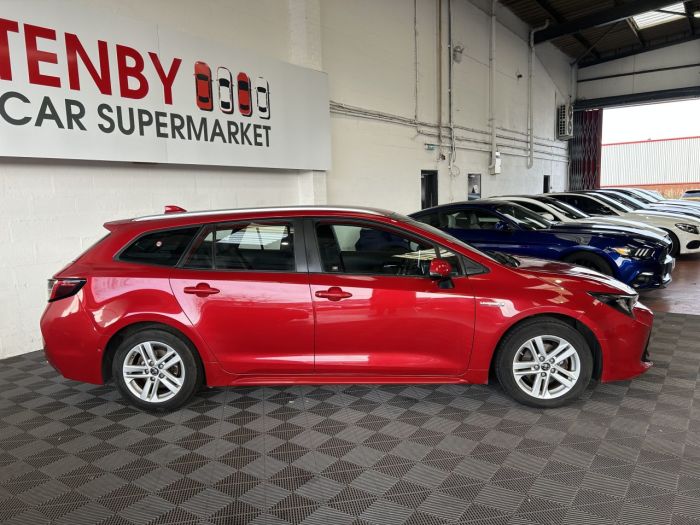 Toyota Corolla 1.8 VVT-h Icon Tech Touring Sports 5dr Petrol Hybrid CVT Euro 6 (s/s) (122 ps) Estate Hybrid RED