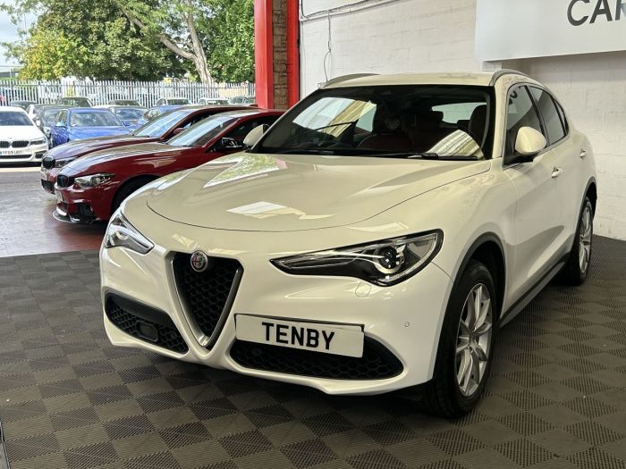 Alfa Romeo Stelvio 2.0 TB SPECIALE 5d 277 BHP Estate Petrol WHITE