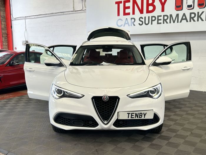 Alfa Romeo Stelvio 2.0 TB SPECIALE 5d 277 BHP Estate Petrol WHITE