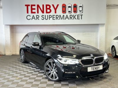 BMW 5 Series 3.0 530d M Sport Touring 5dr Diesel Auto xDrive Euro 6 (s/s) (265 ps) Estate Diesel BLACKBMW 5 Series 3.0 530d M Sport Touring 5dr Diesel Auto xDrive Euro 6 (s/s) (265 ps) Estate Diesel BLACK at Motor Finance 4u Tunbridge Wells