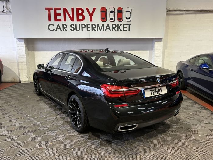 BMW 7 Series 3.0 740d M Sport Saloon 4dr Diesel Auto xDrive Euro 6 (s/s) (320 ps) Saloon Diesel BLACK