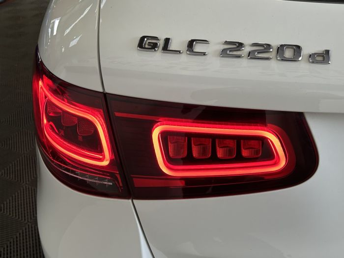 Mercedes-Benz GLC 2.0 GLC220d AMG Line (Premium) SUV 5dr Diesel G-Tronic+ 4MATIC Euro 6 (s/s) (194 ps) SUV Diesel WHITE