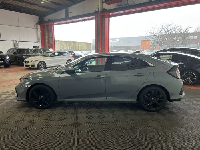 Honda Civic 1.0 VTEC Turbo SR Hatchback 5dr Petrol CVT Euro 6 (s/s) (129 ps) Hatchback Petrol GREY