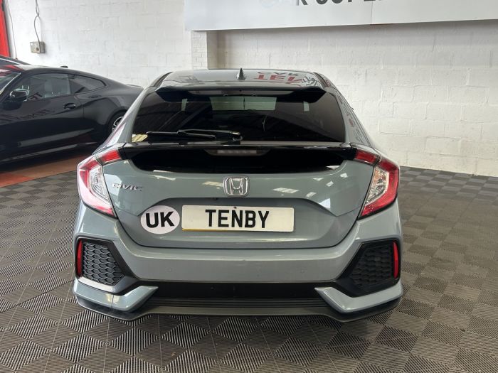 Honda Civic 1.0 VTEC Turbo SR Hatchback 5dr Petrol CVT Euro 6 (s/s) (129 ps) Hatchback Petrol GREY