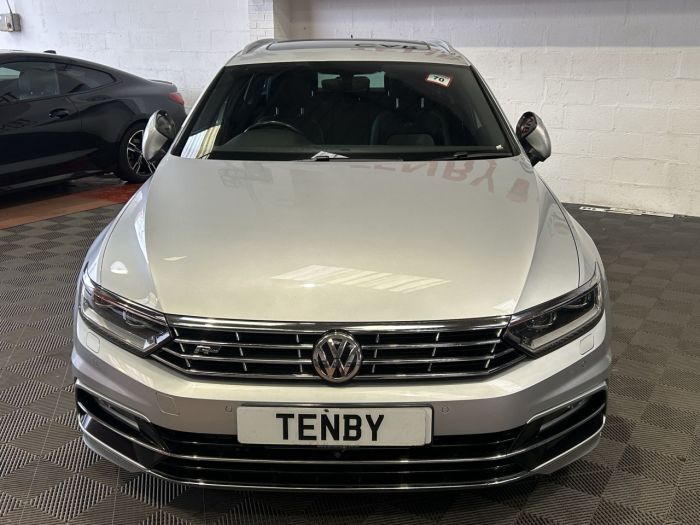 Volkswagen Passat 2.0 BiTDI BlueMotion Tech R-Line Estate 5dr Diesel DSG 4Motion Euro 6 (s/s) (240 ps) Estate Diesel SILVER