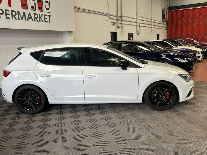 SEAT Leon 2.0 TSI Cupra 300 Hatchback 5dr Petrol DSG Euro 6 (s/s) (300 ps) Hatchback Petrol WHITE