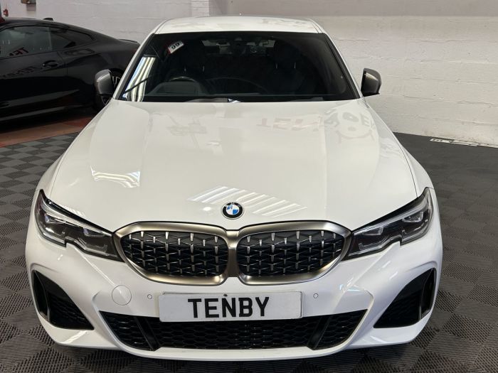 BMW 3 Series 3.0 M340i MHT Saloon 4dr Petrol Hybrid Auto xDrive Euro 6 (s/s) (374 ps) Saloon Hybrid WHITE