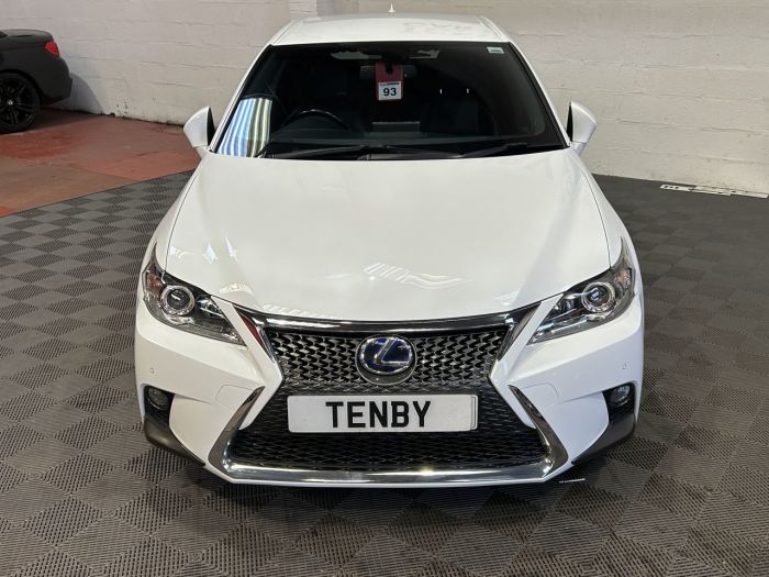 Lexus CT 1.8 200h F Sport Hatchback 5dr Petrol Hybrid CVT Euro 6 (s/s) (136 ps) Hatchback Hybrid WHITE