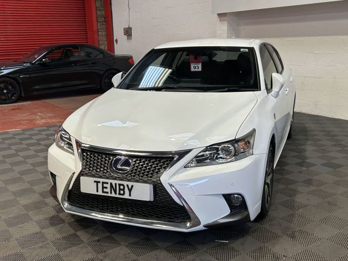 Lexus CT 1.8 200h F Sport Hatchback 5dr Petrol Hybrid CVT Euro 6 (s/s) (136 ps) Hatchback Hybrid WHITE