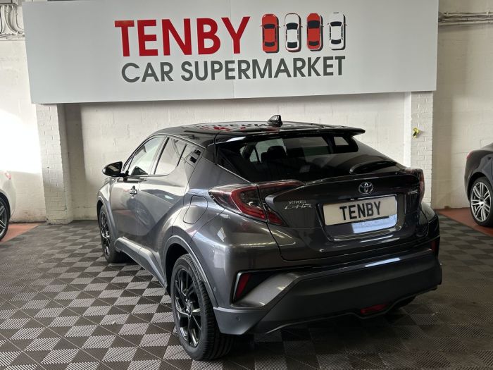 Toyota C-HR 1.8 VVT-h Dynamic SUV 5dr Petrol Hybrid CVT Euro 6 (s/s) (122 ps) SUV Hybrid GREY