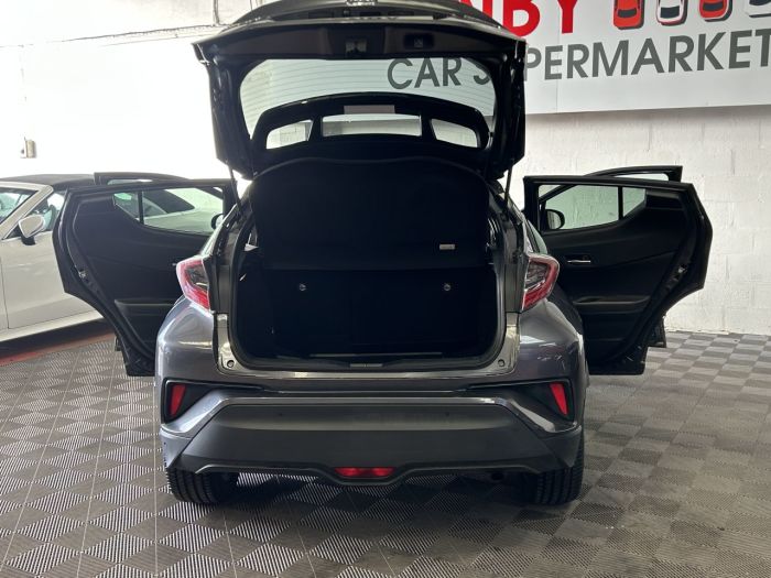 Toyota C-HR 1.8 VVT-h Dynamic SUV 5dr Petrol Hybrid CVT Euro 6 (s/s) (122 ps) SUV Hybrid GREY