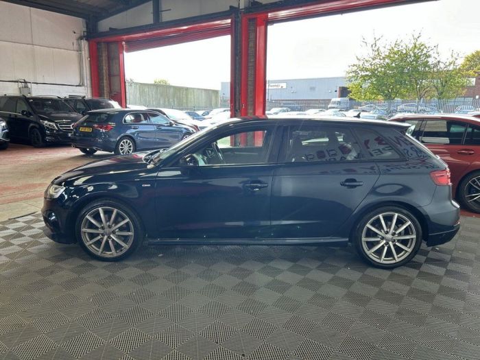 Audi A3 2.0 TDI Black Edition Sportback 5dr Diesel S Tronic quattro Euro 6 (s/s) (184 ps) Hatchback Diesel BLUE