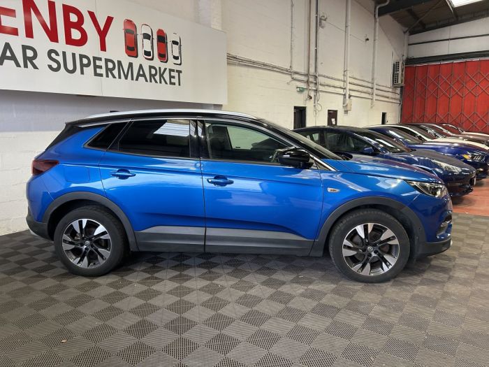 Vauxhall Grandland X 1.5 Turbo D BlueInjection Sport Nav SUV 5dr Diesel Auto Euro 6 (s/s) (130 ps) SUV Diesel BLUE