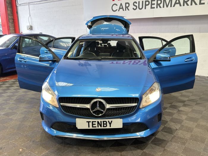 Mercedes-Benz A Class 1.5 A180d Sport (Executive) Hatchback 5dr Diesel Manual Euro 6 (s/s) (109 ps) Hatchback Diesel BLUE