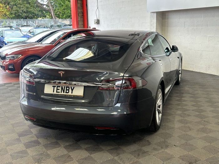 Tesla Model S 75D (Dual Motor) Hatchback 5dr Electric Auto 4WD (328 bhp) Hatchback Electric GREY