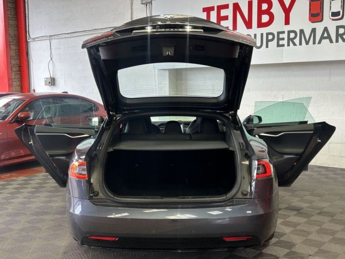 Tesla Model S 75D (Dual Motor) Hatchback 5dr Electric Auto 4WD (328 bhp) Hatchback Electric GREY