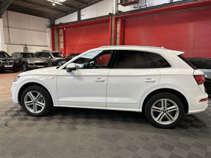 Audi Q5 2.0 TDI S line SUV 5dr Diesel S Tronic quattro Euro 6 (s/s) (190 ps) SUV Diesel WHITE