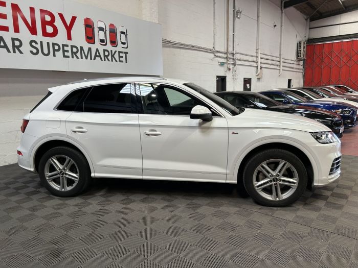 Audi Q5 2.0 TDI S line SUV 5dr Diesel S Tronic quattro Euro 6 (s/s) (190 ps) SUV Diesel WHITE